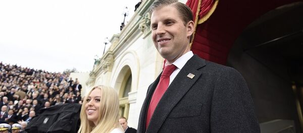 特朗普兒子：比起父親的成功，民主黨人更願意看到美國垮台 - 俄羅斯衛星通訊社