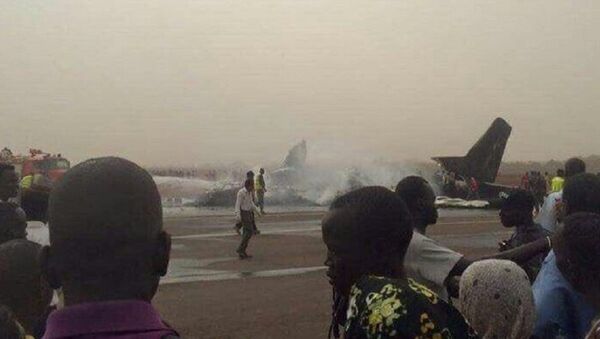 一架飛機在南蘇丹墜毀 14人被送醫 - 俄羅斯衛星通訊社