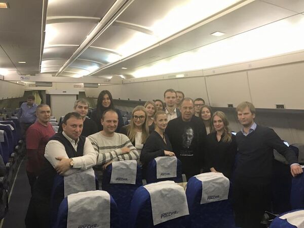 拉夫羅夫過生日 - 俄羅斯衛星通訊社