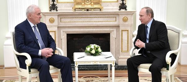 南奥塞梯共和国总统列昂尼德∙季比洛夫与俄罗斯总统普京 - 俄罗斯卫星通讯社