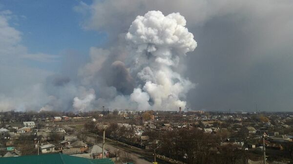 烏克蘭軍火庫火災附近約3.6萬居民已被疏散 - 俄羅斯衛星通訊社