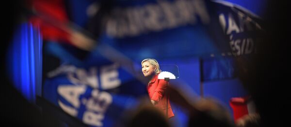 勒龐若勝選將於2018年上半年舉行法國脫歐公投 - 俄羅斯衛星通訊社