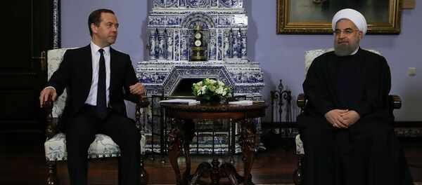 俄总理在会见伊朗总统时祝愿两国合作能进入新的阶段 - 俄罗斯卫星通讯社