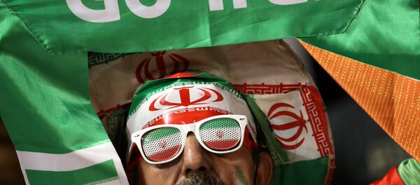 中国驻伊朗使馆发中伊战观赛须知：禁竖中指 - 俄罗斯卫星通讯社