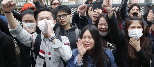 巴黎爆发示威活动，抗议旅法华侨被枪杀。 - 俄罗斯卫星通讯社