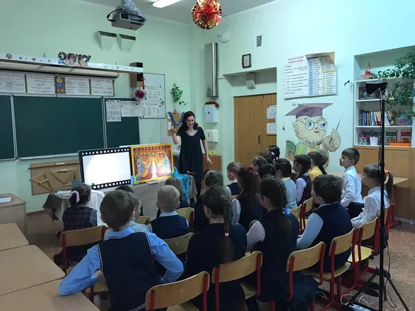 橡皮泥劇 橡皮泥劇 - 俄羅斯衛星通訊社