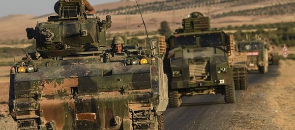 土耳其坦克在土敘邊界 土耳其坦克在土敘邊界 - 俄羅斯衛星通訊社