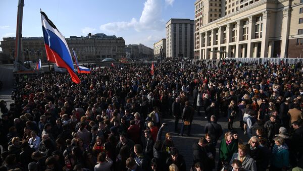 俄内务部：莫斯科五万多人参加圣彼得堡恐袭遇害者纪念活动 - 俄罗斯卫星通讯社