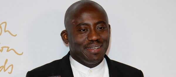 愛德華·寧富爾 - 俄羅斯衛星通訊社