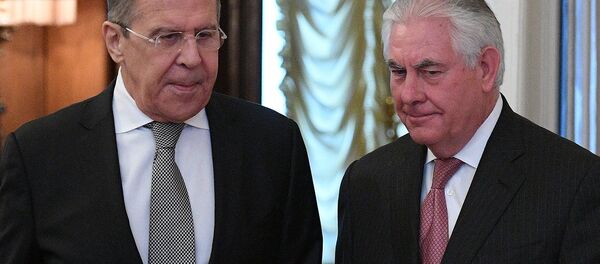 拉夫罗夫与帝勒森 - 俄罗斯卫星通讯社