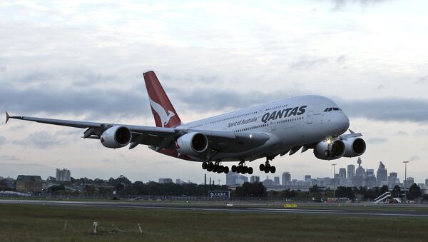 A Qantas A380 lands at Sydney International Airport in Sydney - 俄罗斯卫星通讯社