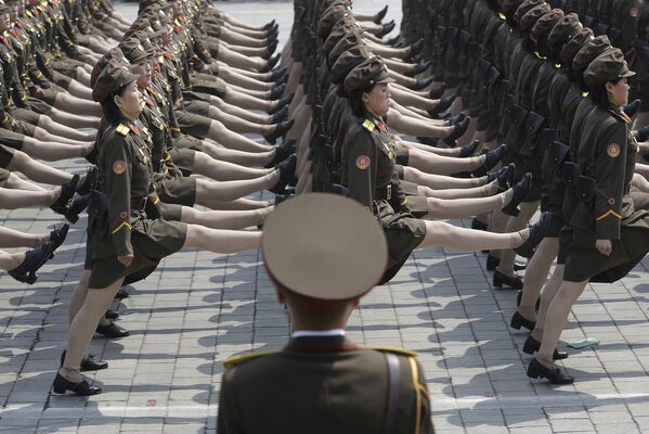 朝鲜太阳节大规模阅兵 - 俄罗斯卫星通讯社