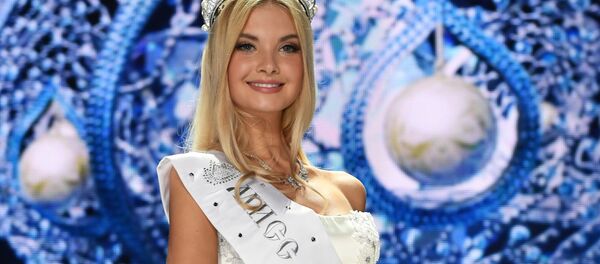 来自斯维尔德洛夫斯克州的姑娘摘得“俄罗斯小姐-2017”大赛桂冠 来自斯维尔德洛夫斯克州的姑娘摘得“俄罗斯小姐-2017”大赛桂冠 - 俄罗斯卫星通讯社