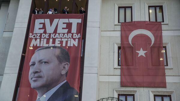 土耳其反對黨指責政府操縱全民公投 - 俄羅斯衛星通訊社