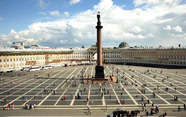 圣彼得堡皇宫广场和亚历山大圆柱/宋天喜 - 俄罗斯卫星通讯社