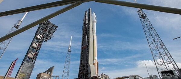 搭载“天鹅”号货运飞船的“宇宙神”-5运载火箭点火升空 - 俄罗斯卫星通讯社