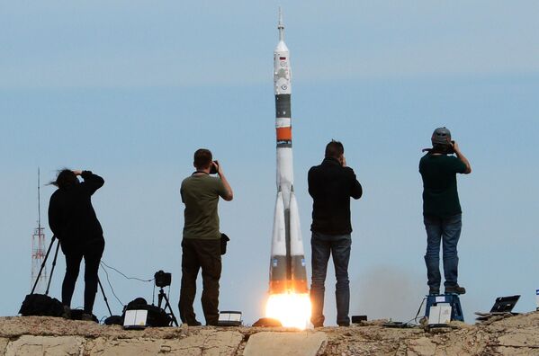 搭载“联盟MS-04”人造卫星的“联盟-FG”运载火箭从拜科努尔发射场升空 - 俄罗斯卫星通讯社