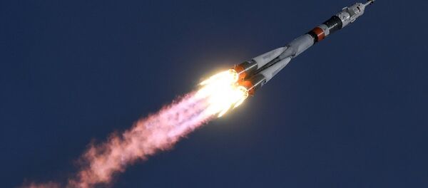 俄“联盟”号飞船与国际空间站成功对接 - 俄罗斯卫星通讯社