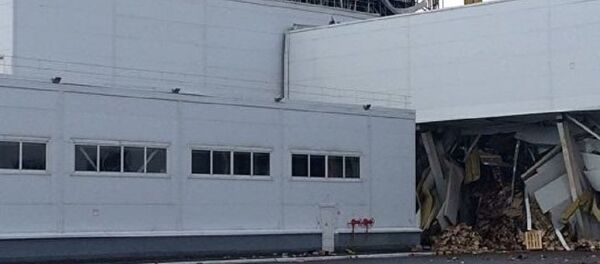 俄利佩茨克附近百事工廠屋頂坍塌致數噸果汁流向街道 - 俄羅斯衛星通訊社