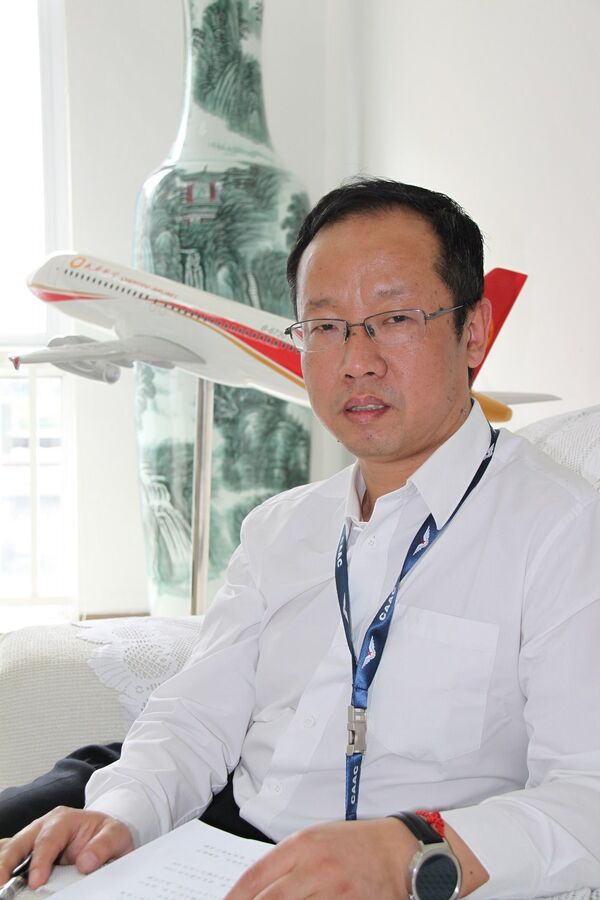 成都航空公司干部处处长杜胜涛 成都航空公司干部处处长杜胜涛 - 俄罗斯卫星通讯社