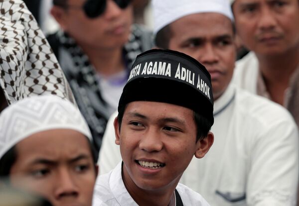 选举过程中，传统伊斯兰分子掀起的抗议，对“阿学”败选起到了关键性作用 - 俄罗斯卫星通讯社