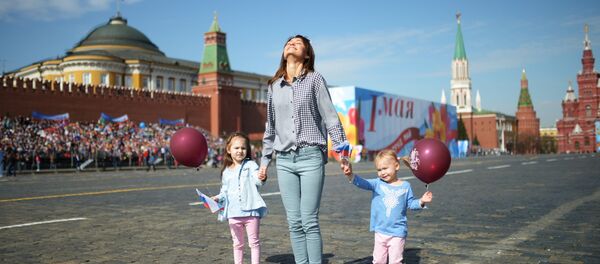 民调：越来越多的俄罗斯人把“五一”视为普通休息日而非节日 - 俄罗斯卫星通讯社