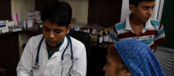 印度醫生學跆拳道以免受患者侵襲 印度醫生學跆拳道以免受患者侵襲 - 俄羅斯衛星通訊社