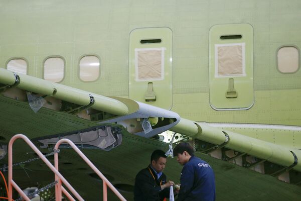 中國大型客機C919完成首飛 - 俄羅斯衛星通訊社