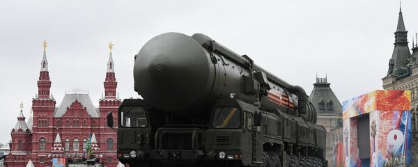 新一代导弹综合体“亚尔斯”自动发射装备 新一代导弹综合体“亚尔斯”自动发射装备 - 俄罗斯卫星通讯社