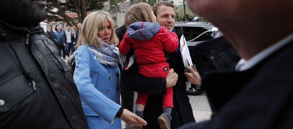 民调：法国民众对总统马克龙信任不如前几任 - 俄罗斯卫星通讯社