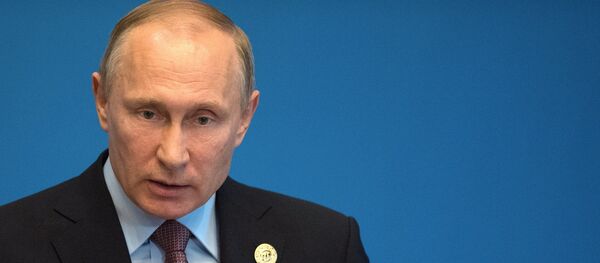 Президент РФ Владимир Путин во время пресс подхода к российским СМИ по итогам участия в Международном форуме Один пояс, один путь - 俄羅斯衛星通訊社