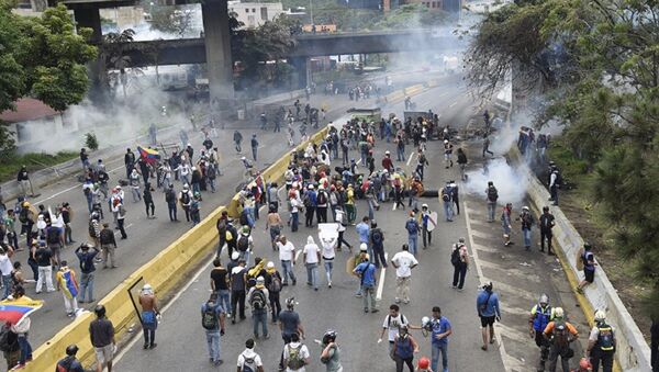 委內瑞拉塔奇拉州16日的抗議活動中120人受傷 - 俄羅斯衛星通訊社