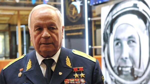 兩次榮膺蘇聯英雄稱號的宇航員維克托•戈爾巴特科 - 俄羅斯衛星通訊社