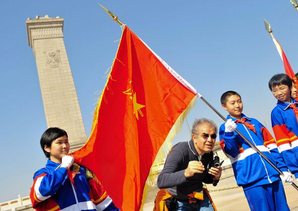 在中国共产主义青年团领导层的声明中说,共青团将帮助港澳台青年在正确认知“一国两制”原则的基础上发展与大陆文化的和谐认同。 在中国共产主义青年团领导层的声明中说,共青团将帮助港澳台青年在正确认知“一国两制”原则的基础上发展与大陆文化的和谐认同。 - 俄罗斯卫星通讯社