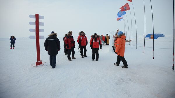 Открытие дрейфующей станции Северный полюс-2015 в Северном Ледовитом океане - 俄羅斯衛星通訊社