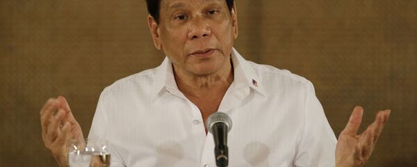 菲律宾总统称需要说服普京让俄罗斯向该国供应武器 菲律宾总统称需要说服普京让俄罗斯向该国供应武器 - 俄罗斯卫星通讯社