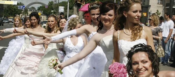 怎樣才能不成為烏克蘭騙婚新娘的犧牲品？——歐洲人列騙婚新娘名單 - 俄羅斯衛星通訊社