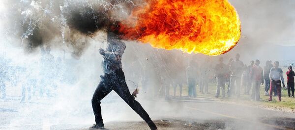 《格拉布抗议(南非)》,南非摄影师凡杜尔瓦兹·扎伊克洛(Phandulwazi Jikelo) 《格拉布抗议(南非)》,南非摄影师凡杜尔瓦兹·扎伊克洛(Phandulwazi Jikelo) - 俄罗斯卫星通讯社