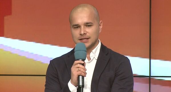 俄卫星通讯社副总编辑安东·阿尼西莫夫 - 俄罗斯卫星通讯社