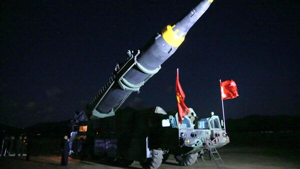 North Korean leader Kim Jong Un inspects the long-range strategic ballistic rocket Hwasong-12 (Mars-12) - 俄羅斯衛星通訊社
