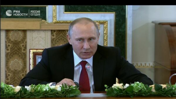 俄总统普京表示，抑制俄罗斯的尝试没有作用，效果为零 - 俄罗斯卫星通讯社