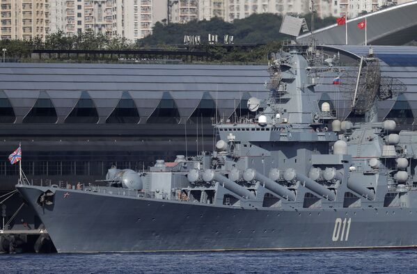 “瓦良格”號導彈巡洋艦開放日在香港引發轟動 - 俄羅斯衛星通訊社