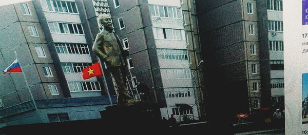 俄烏里揚諾夫斯克市建成歐洲最大的越南領袖胡志明塑像 - 俄羅斯衛星通訊社