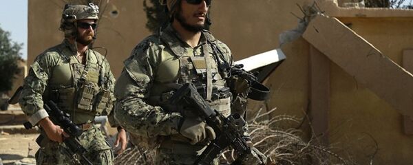 五角大樓：美國海軍陸戰隊在直升機的支持下參與解放敘利亞拉卡的行動 - 俄羅斯衛星通訊社