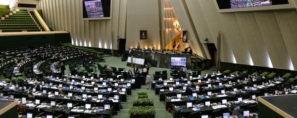 В зале заседаний парламента Ирана (Исламского консультативного совета - Меджлиса) в Тегеране. - 俄羅斯衛星通訊社