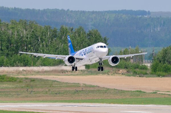 俄副总理：俄罗斯已准备好向中国供应飞机零部件 - 俄罗斯卫星通讯社