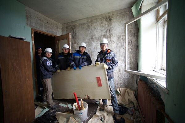 “戈格兰岛”探险队队员开始打扫索莫斯岛 - 俄罗斯卫星通讯社