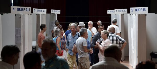 法國政府稱首輪議會選舉投票率低是一場“失敗” - 俄羅斯衛星通訊社