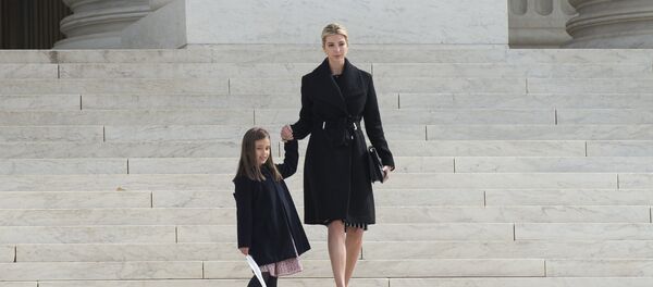 伊萬卡∙特朗普和她的女兒阿拉貝拉 - 俄羅斯衛星通訊社