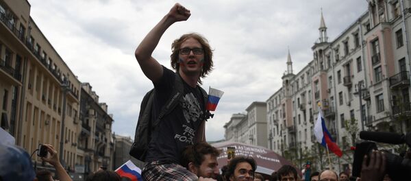 莫斯科市政府：特维尔大街未经批准的集会活动参与者达到4000名 - 俄罗斯卫星通讯社